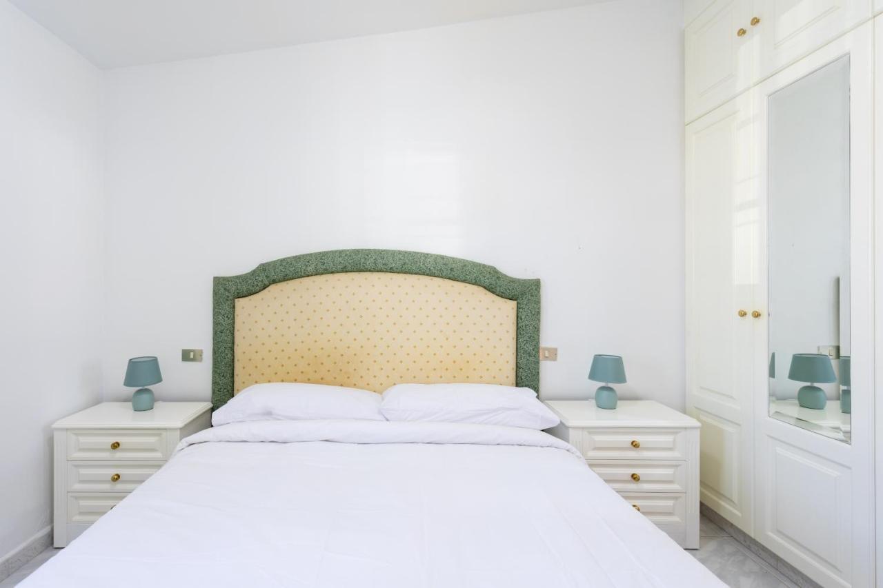Live Playa Chica Abades Apartment Abades  Exterior photo