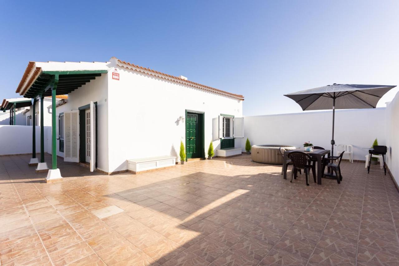 Live Playa Chica Abades Apartment Abades  Exterior photo